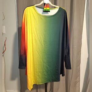 Hombre Oversized Top w/Earrings